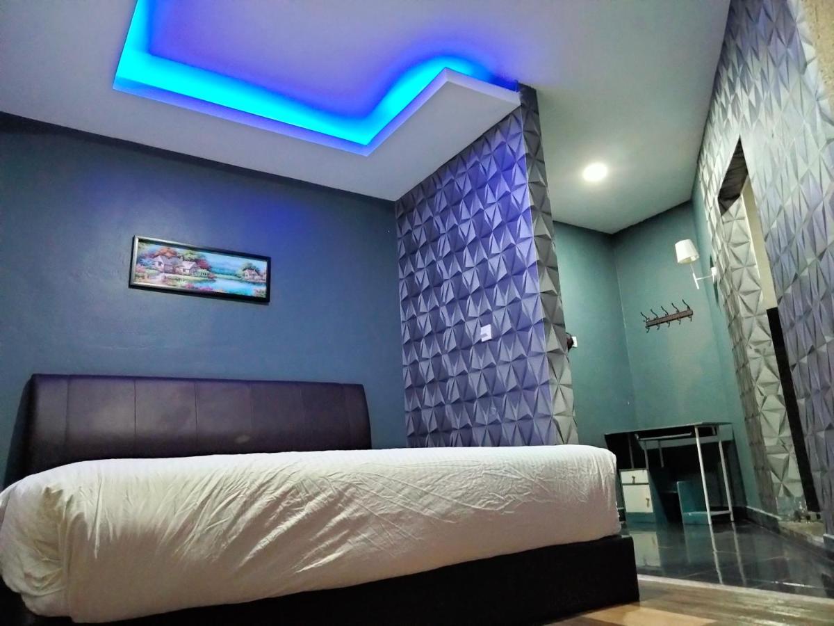 Pine Hotel Batu Gagah Exterior foto